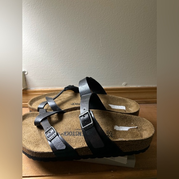 NWOT Birkenstocks size 39 - Picture 1 of 3